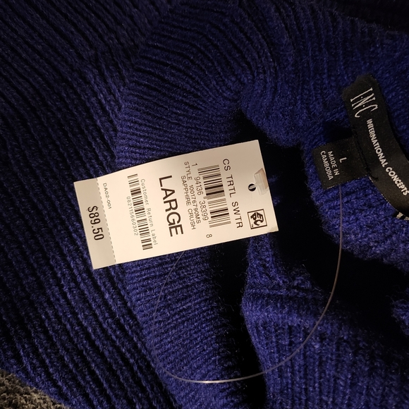 NWT INC International Concepts  cold shoulder sweater - Picture 3 of 7